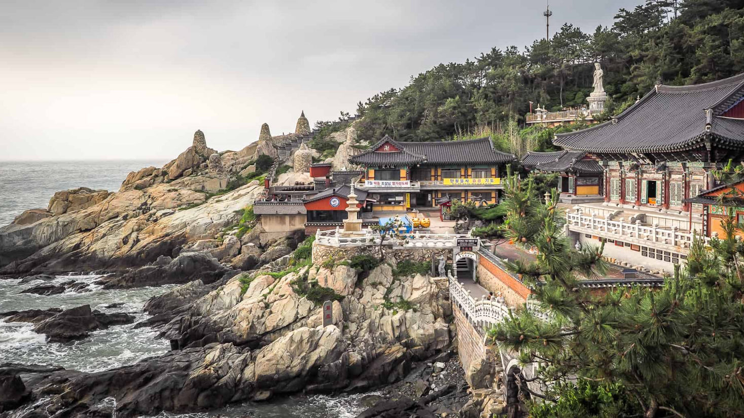 Templo Haedong Yonggungsa à beira-mar