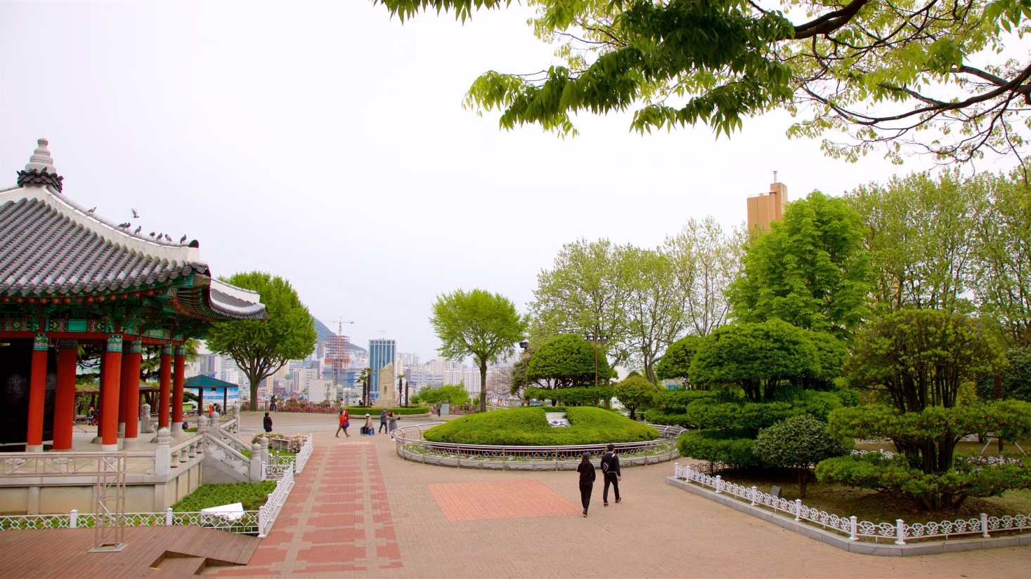 Panorama do Parque Yongdusan no centro de Busan
